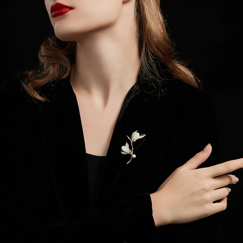 HMZ Freshwater Pearl Brooches Women's-3