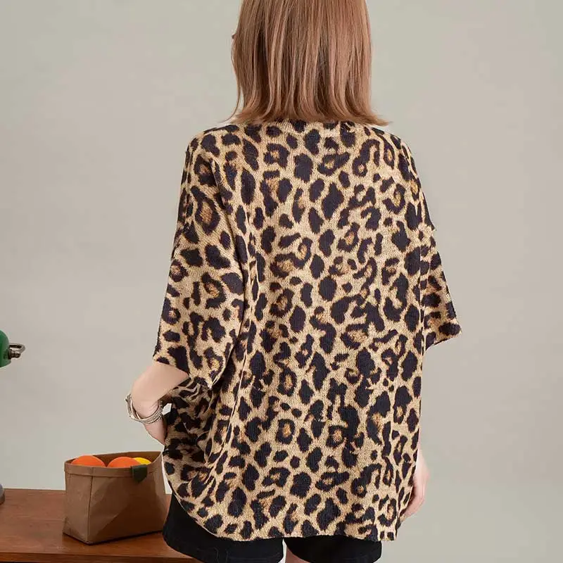 FAWENXIANGZI T Shirt Women's Dark Khaki Leopard Print-3