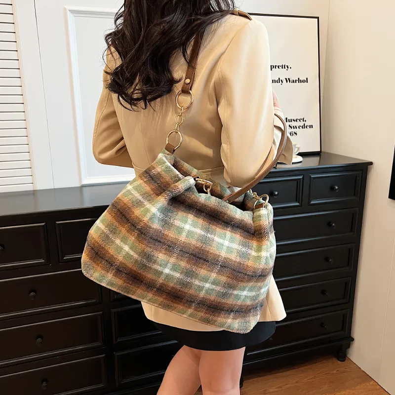GOX Woolen Shoulder Bag Regular Women's Red Plaid/Green Plaid-9