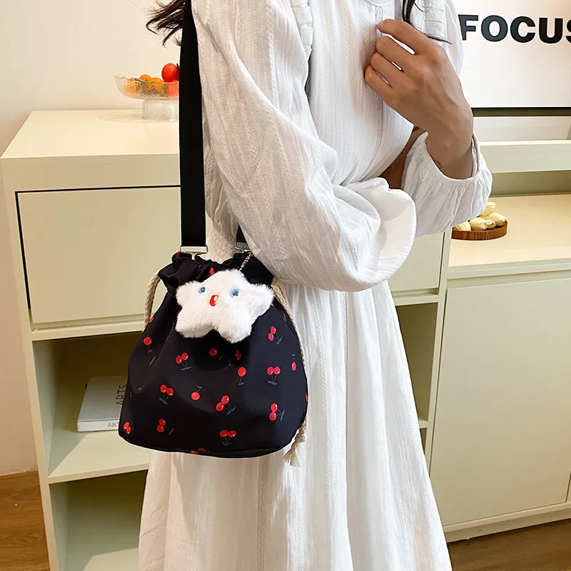 GOX Composite Cloth Shoulder Bag Women's White/Black-9