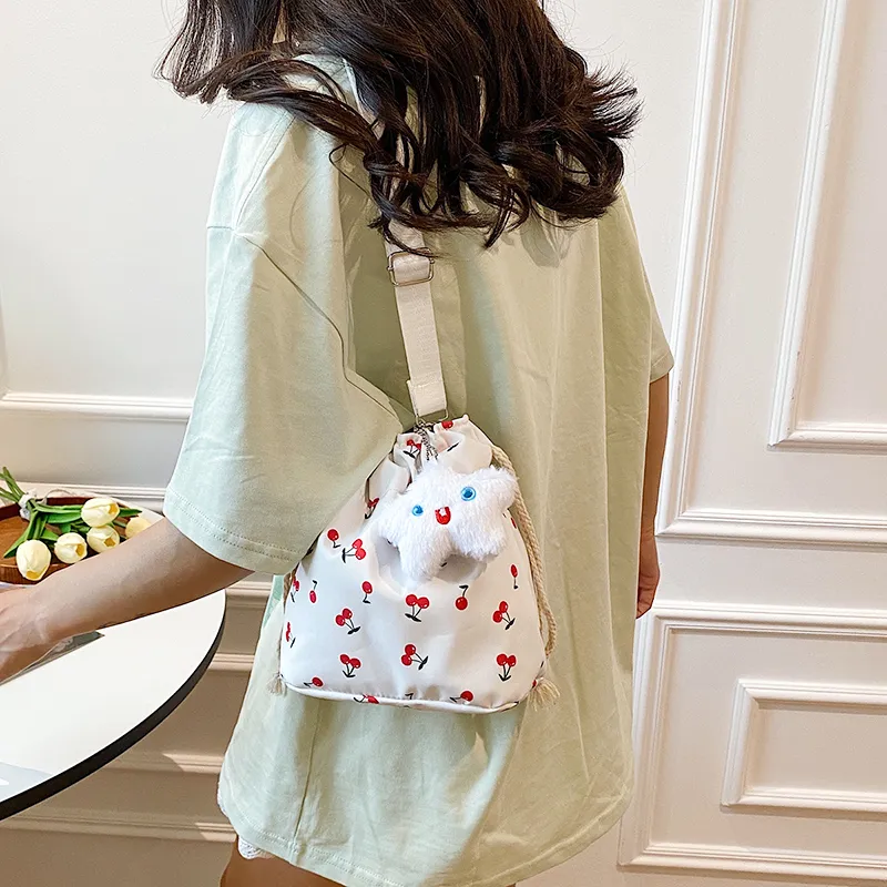GOX Composite Cloth Shoulder Bag Women's White/Black-5