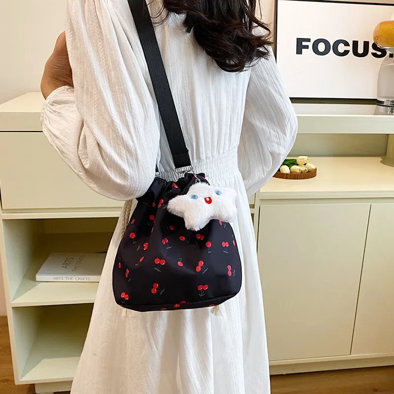 GOX Composite Cloth Shoulder Bag Women's White/Black-8