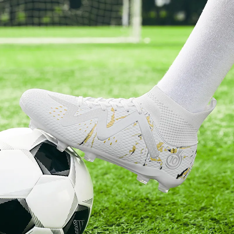 GERTOP Cushioning Anti-Slip Wear-Resistant Breathable Balance Lightweight Soccer Shoes Unisex-10