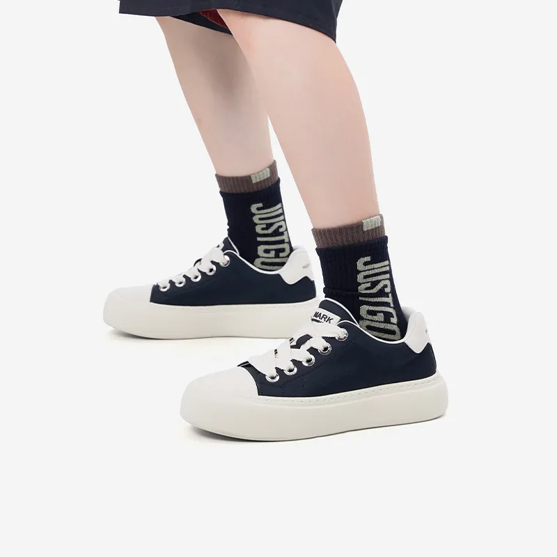 FAIRWHALE Low-Top Skateboard Shoes Men's Coconut Milk White/Oreo-10