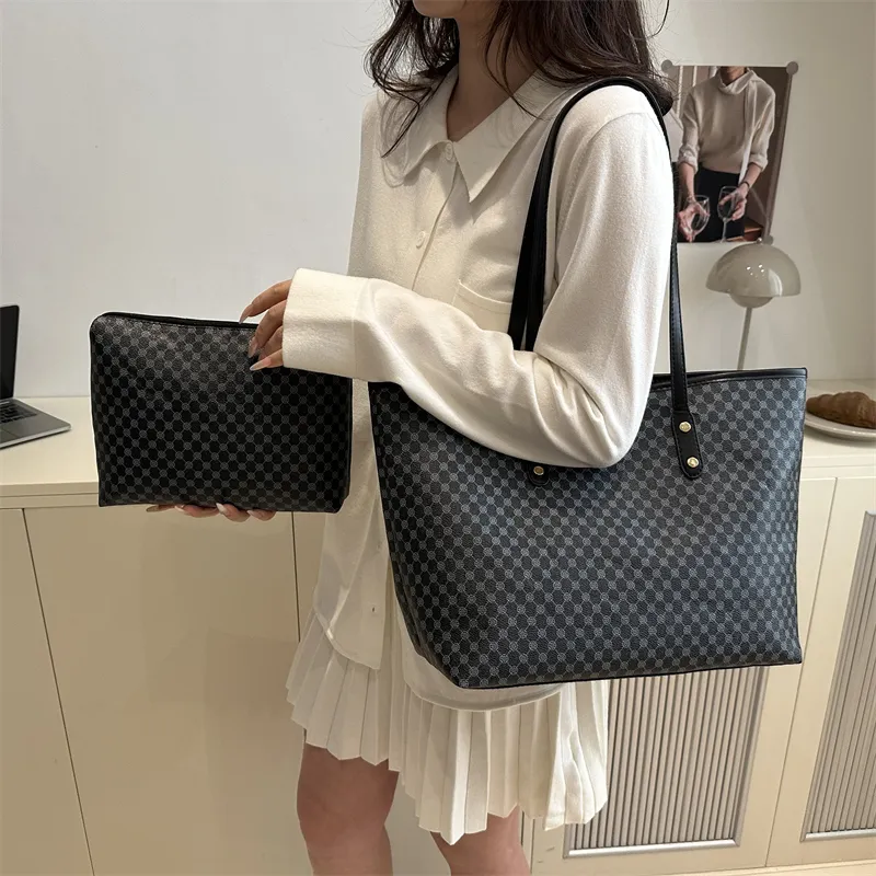 HCXK PU Shoulder Bag Regular Women's White/Black/Pink/Brown-11