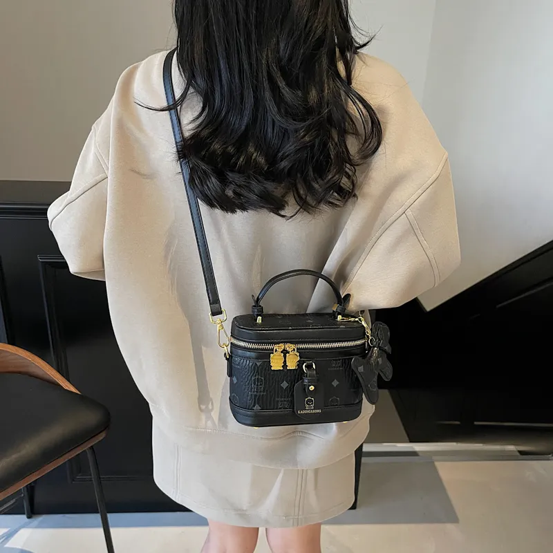 HCXK PU Fashion Shoulder Bag Crossbody Handbag Regular Women's Ecru/Black/White/Brown/Pink-24