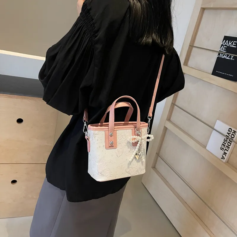 HCXK PU Handbag Tote Bag Shoulder Bag Unisex White/Black/Blue/Pink-38