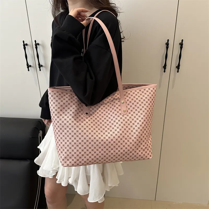 HCXK PU Shoulder Bag Regular Women's White/Black/Pink/Brown-5