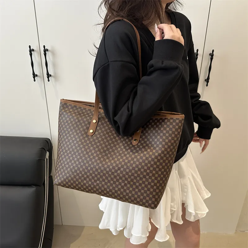 HCXK PU Shoulder Bag Regular Women's White/Black/Pink/Brown-23