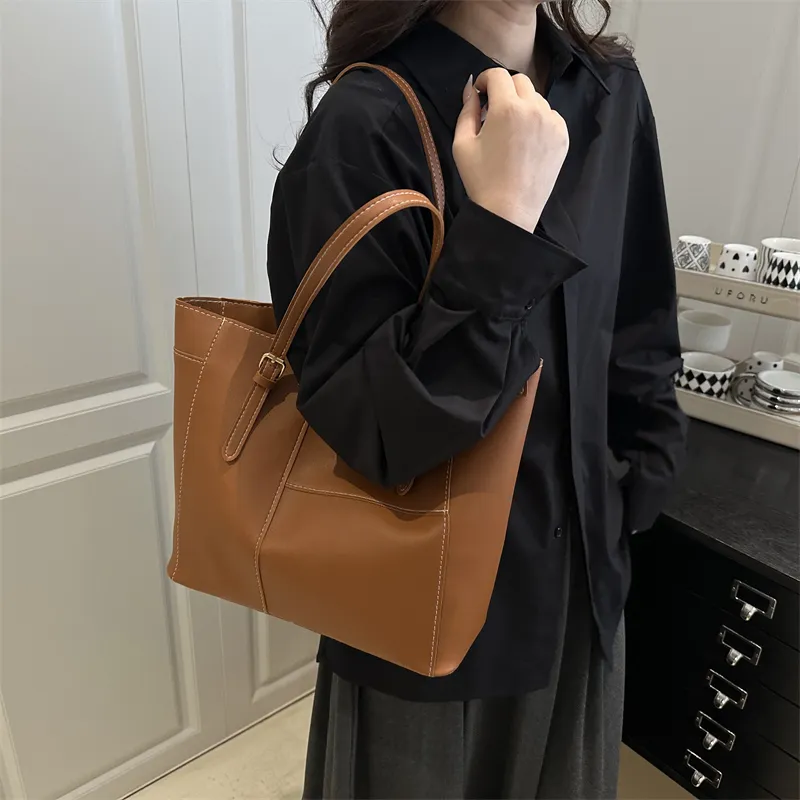 HCXK PU Shoulder Bag Regular Women's Multicolor-23