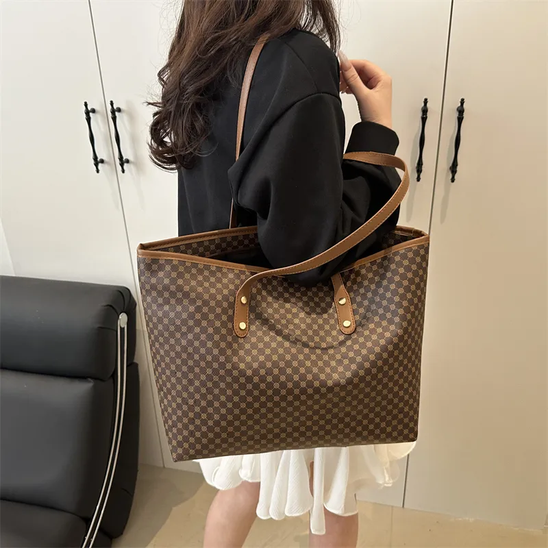HCXK PU Shoulder Bag Regular Women's White/Black/Pink/Brown-21