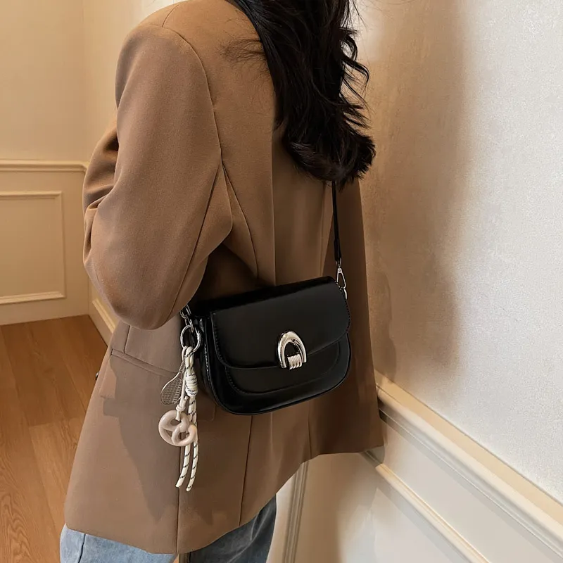 HCXK PU Shoulder Bag Regular Women's White/Black/Khaki/Coffee/Greige-8