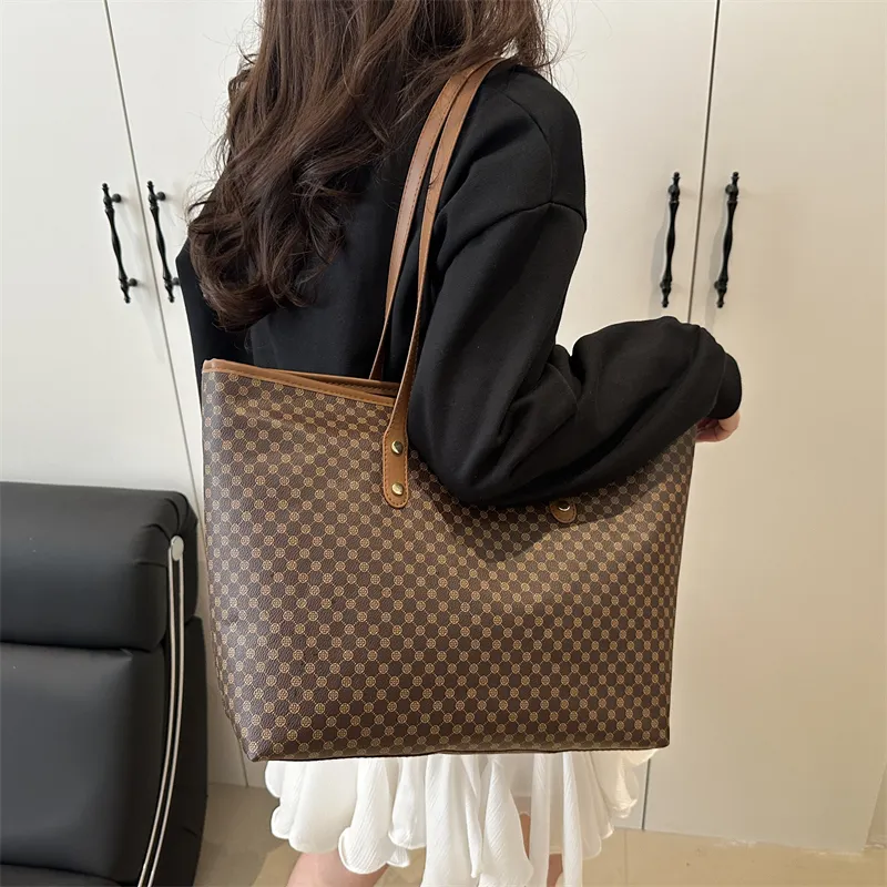 HCXK PU Shoulder Bag Regular Women's White/Black/Pink/Brown-22