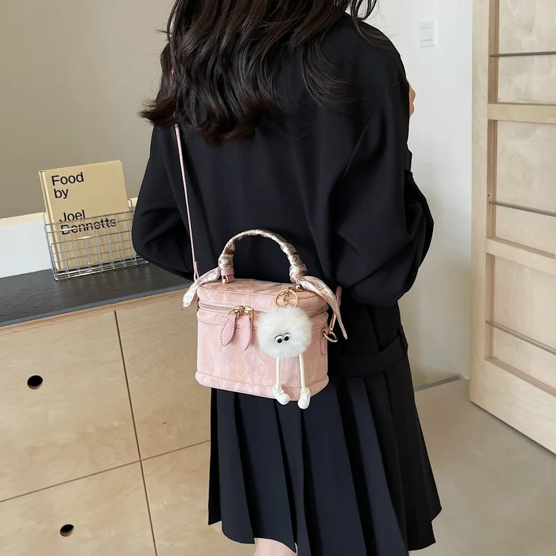 HCXK PU Vintage Shoulder Bag Crossbody Bag Portable Bucket Bag Regular Women's Ecru/Silver/Black/Pink-19