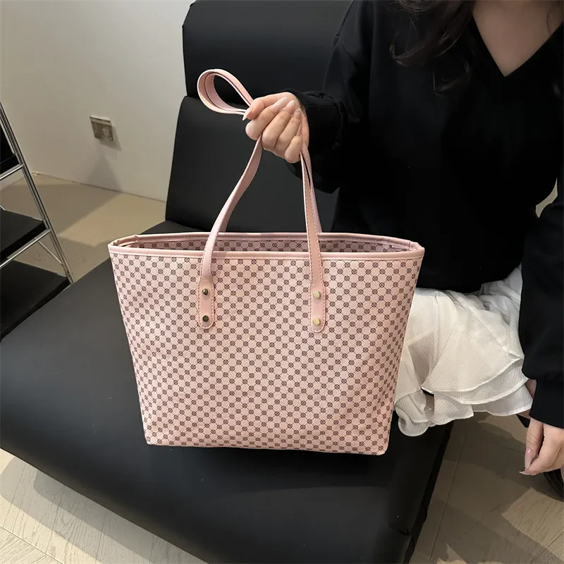 HCXK PU Shoulder Bag Regular Women's White/Black/Pink/Brown-1