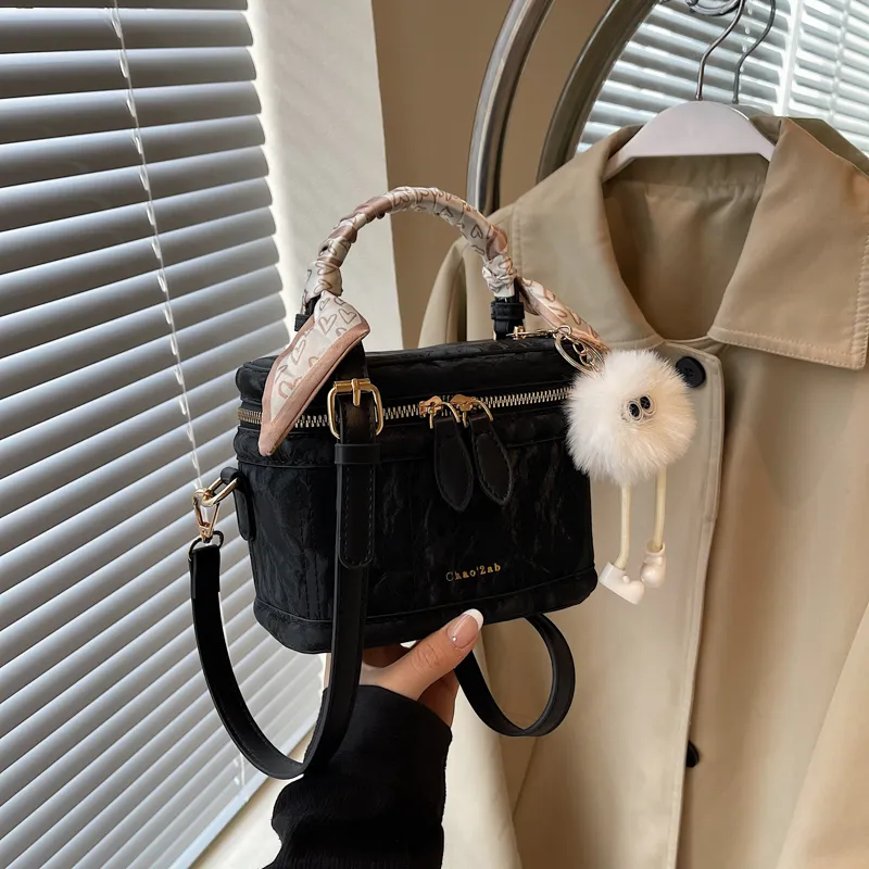 HCXK PU Vintage Shoulder Bag Crossbody Bag Portable Bucket Bag Regular Women's Ecru/Silver/Black/Pink-15