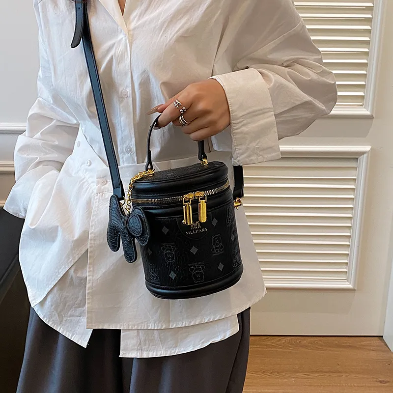 HCXK PU Bucket Bag, One Shoulder Handbag Women's Black/Pink/Yellow Brown/White & Black-1