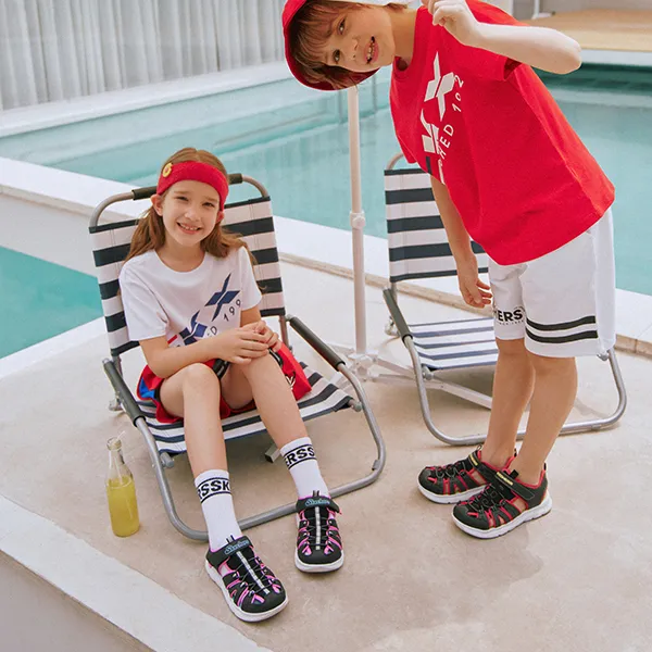 Skechers Slip Resistant, Abrasion Resistant, Breathable Children's Sandals Black Red Teenagers-8