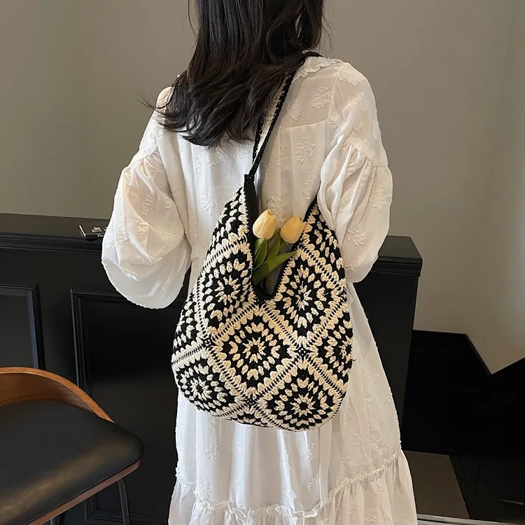 NOMK Straw Woven Shoulder Bag Women's Black/Khaki/Ecru-1