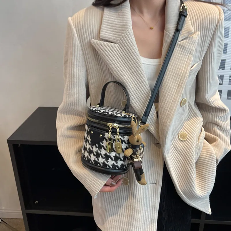 NOMK Canvas Bucket Bag, One Shoulder Handbag Regular Women's Black/Brown-13