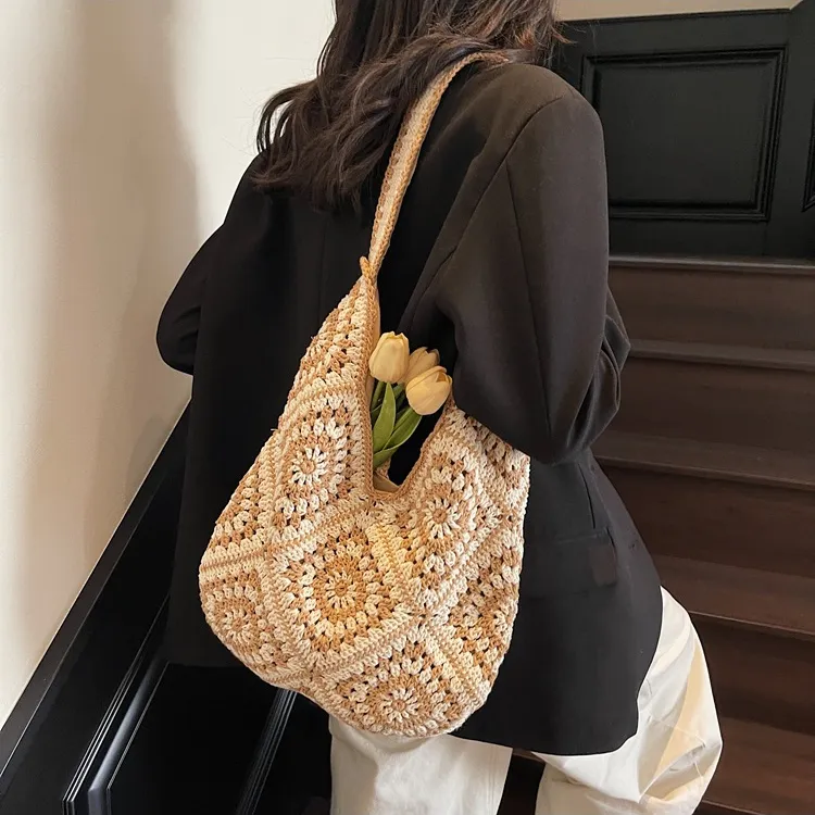 NOMK Straw Woven Shoulder Bag Women's Black/Khaki/Ecru-5