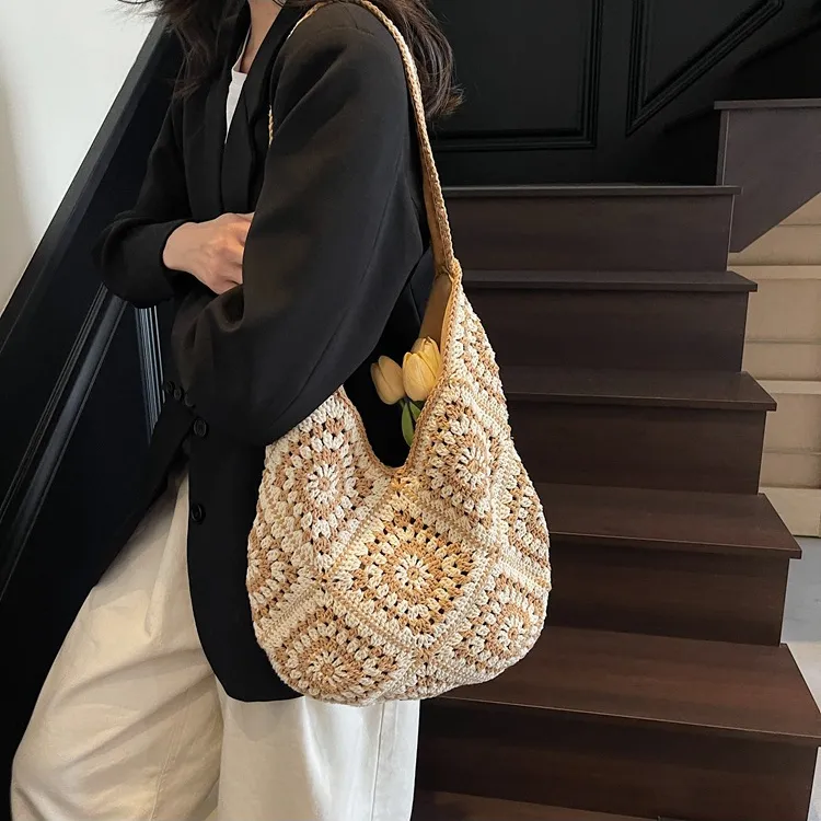NOMK Straw Woven Shoulder Bag Women's Black/Khaki/Ecru-4