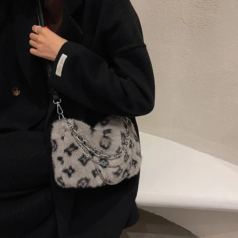 NOMK Plush Chain Bag, Shoulder Bag, Crossbody Bag Regular Women's White/Gray/Pink/Khaki-3