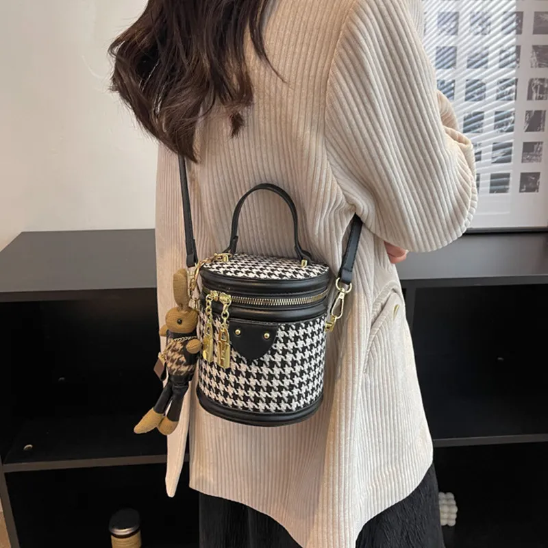 NOMK Canvas Bucket Bag, One Shoulder Handbag Regular Women's Black/Brown-2