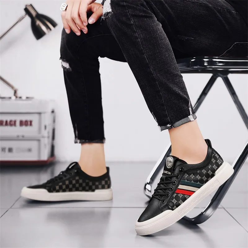 YEARCON Low Top Stylish Skateboarding Shoes Men's-11