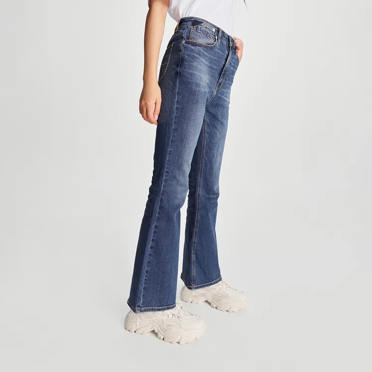 Lee Jeans Women's Medium Blue-3