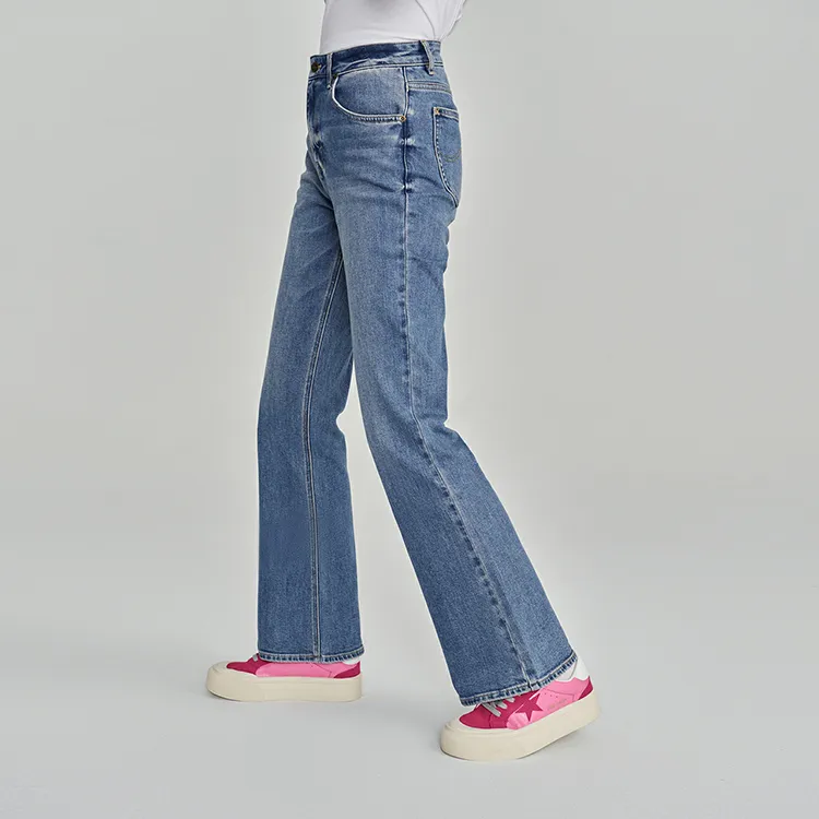 Lee Jeans Women's Medium Light Blue-3