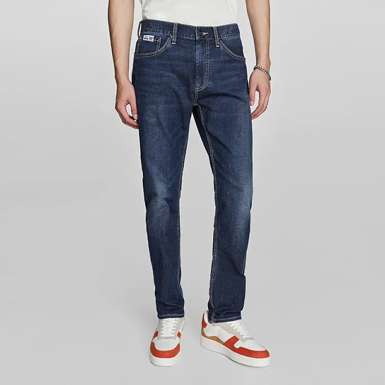 Lee Little Liu Duck Co branded Model Jeans Men Medium Dark Blue-3