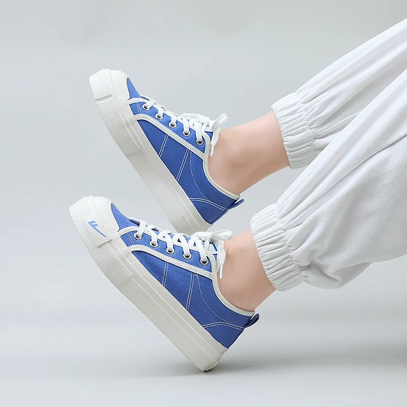 Warrior Wear Resistant Slip Resistant Low Top Skateboard Shoes Women's Royal Blue Beige-6