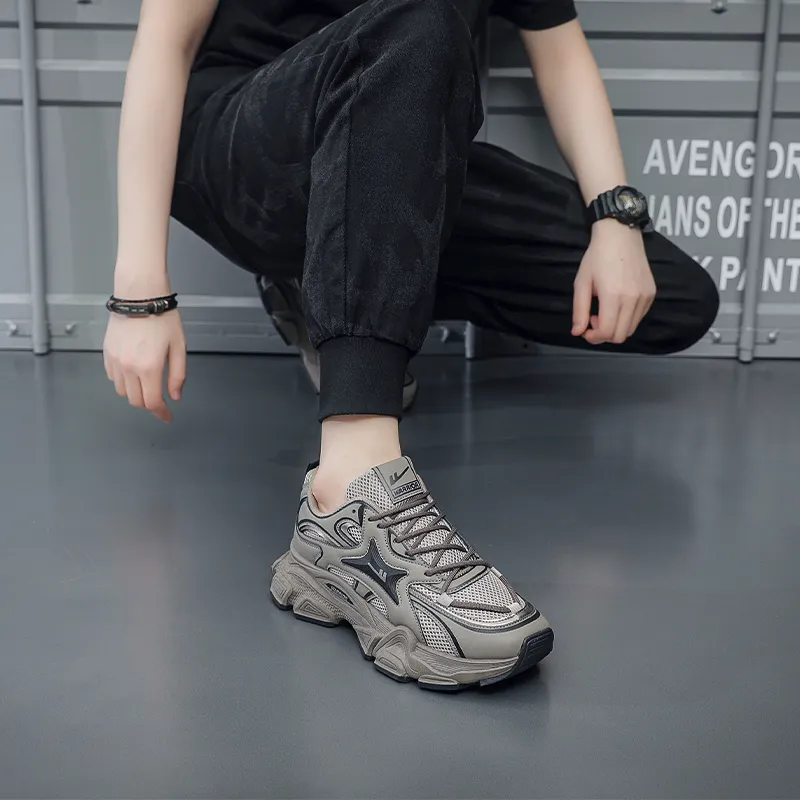 Warrior Cushioning Wear-Resistant Low-Top Chunky Sneakers Men's Light Brown Black-8