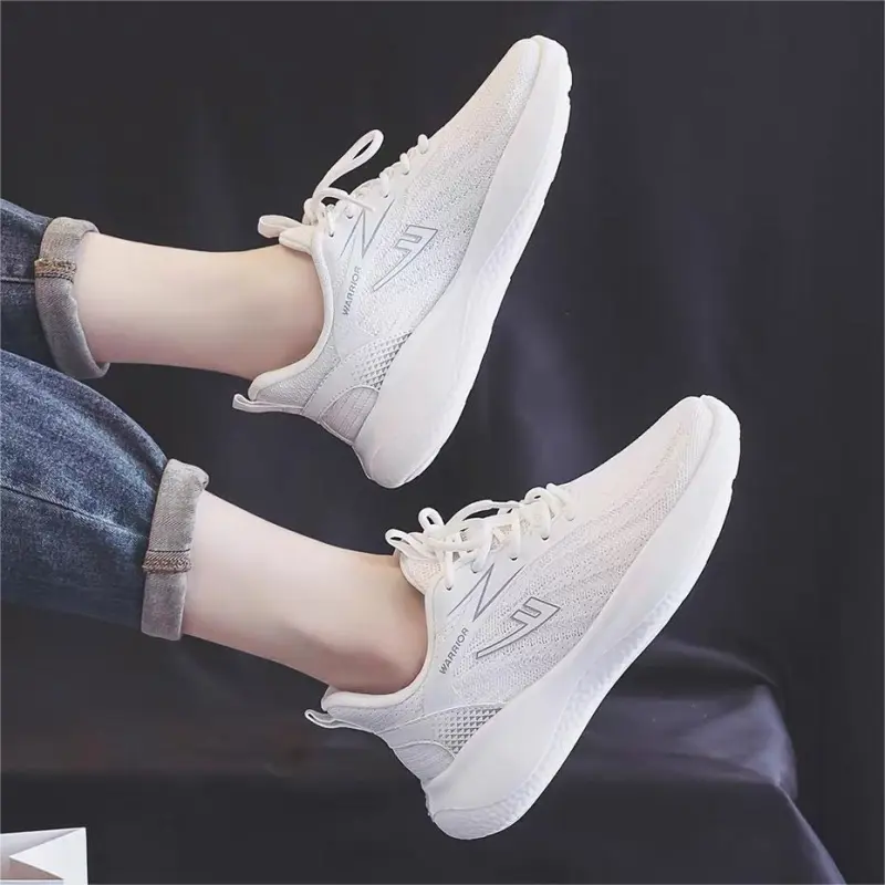 Warrior Wear resistant And Lightweight Low Top Running Shoes Women's White-4