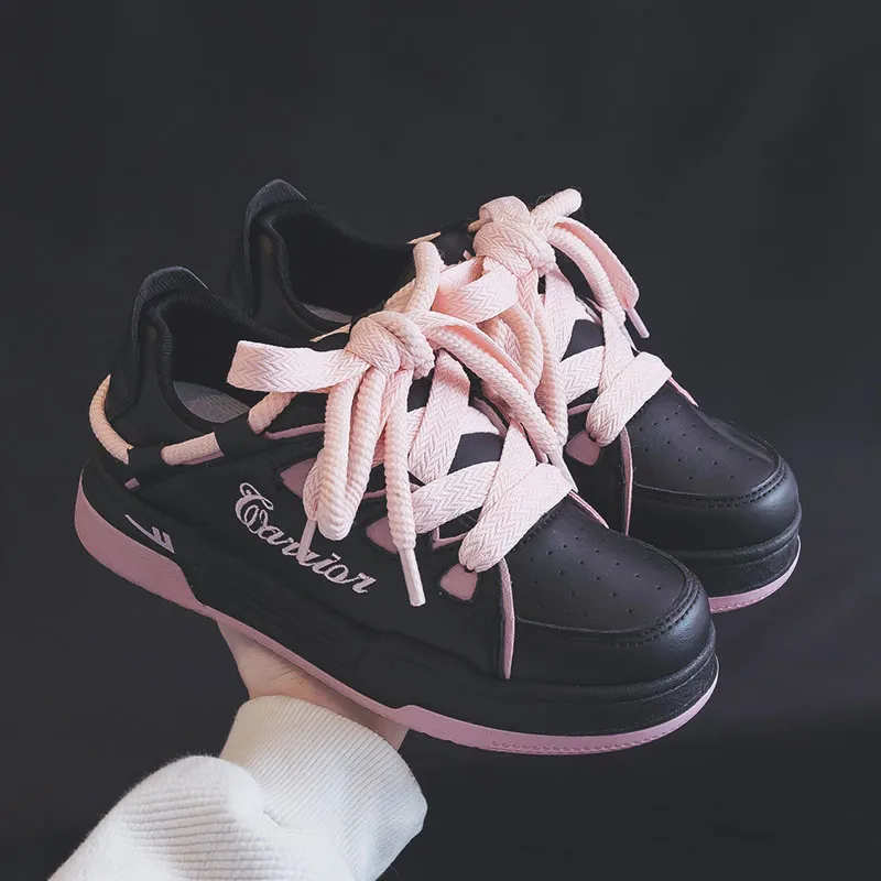 Warrior Anti Slip Wear Resistant Low Top Skateboard Shoes Women's Black Pink-6