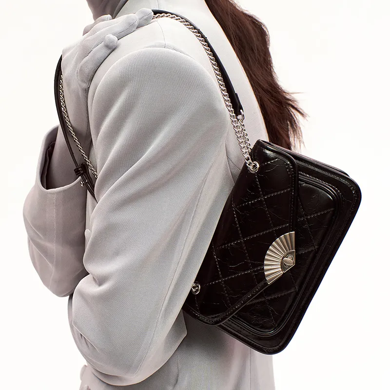 Simedin Cow Leather Crossbody Bag Regular Women's Milk White/Deep Black/Angora Red-5