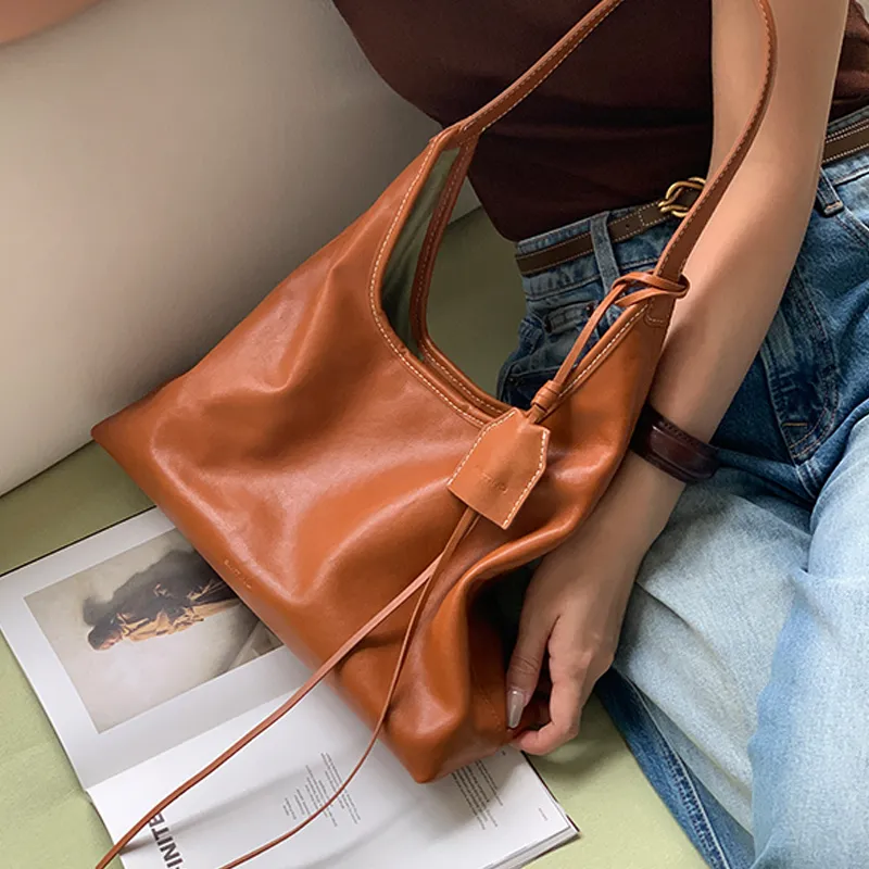 Simedin Top Grain Vegetable Tanned Cow Leather Tote Bag, Shoulder Bag Medium Size Women's Deep Black/Coffee Brown-10