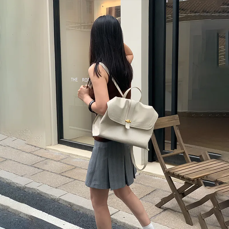 Simedin Cow Leather Backpack Medium Size Women's Deep Black/Ecru-6