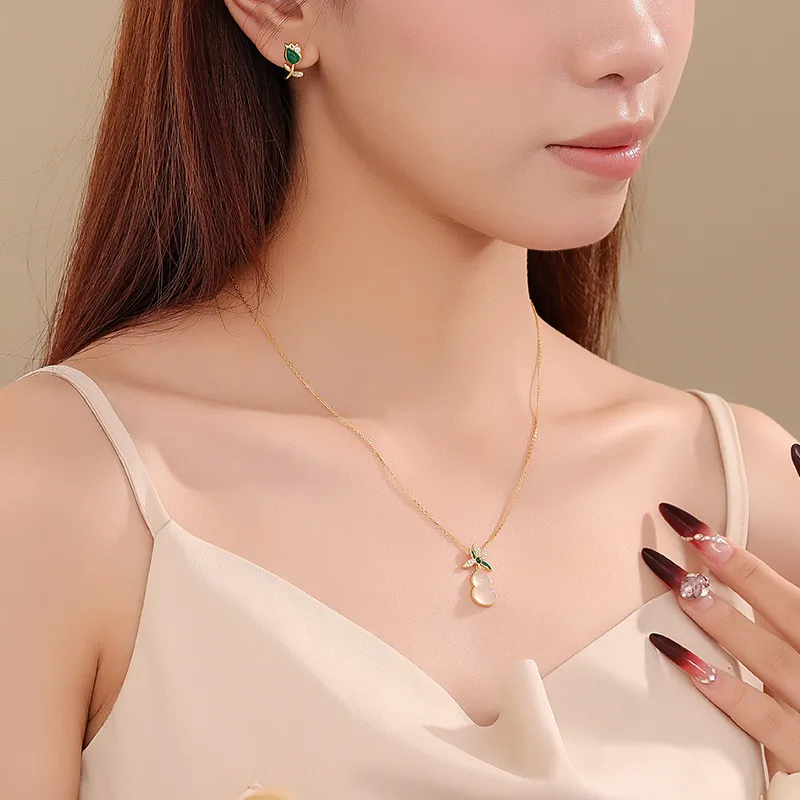 Zheng Baifu Chalcedony Necklaces Women's-3