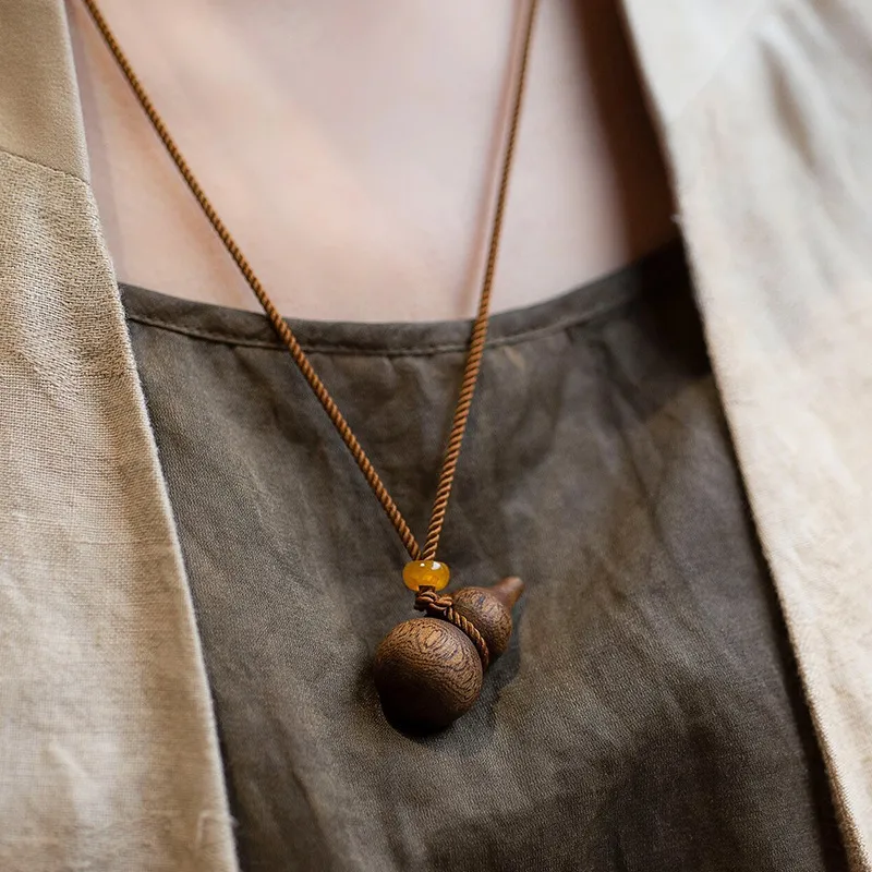 Zheng Baifu Sandalwood Necklaces Unisex-4