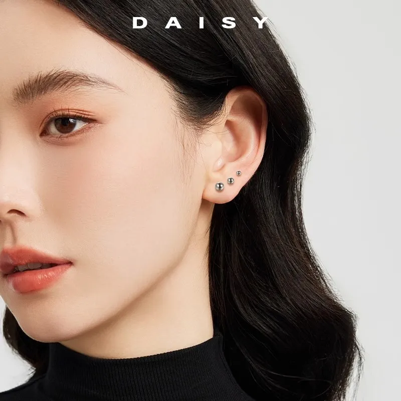 Daisy Dream Titanium Alloy Stud Earrings Unisex-1