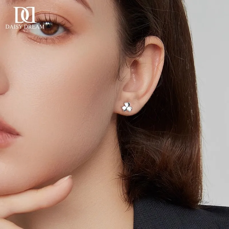 Daisy Dream 999 Fine Silver Stud Earrings Women's-1
