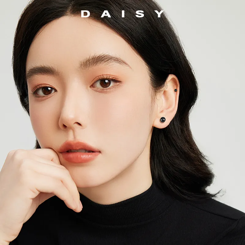 Daisy Dream Titanium Alloy Stud Earrings Unisex-1