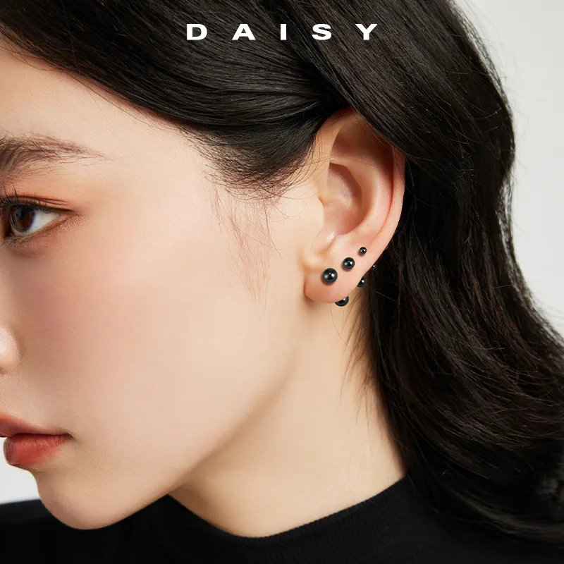 Daisy Dream Titanium Alloy Stud Earrings Unisex-3