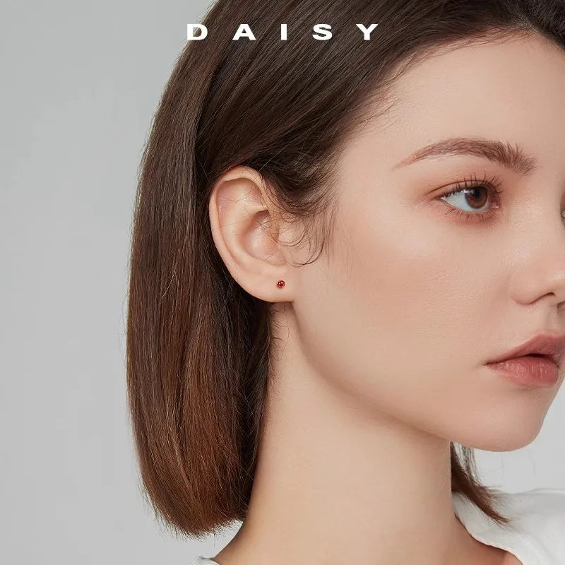 Daisy Dream Titanium Alloy Stud Earrings Unisex-1
