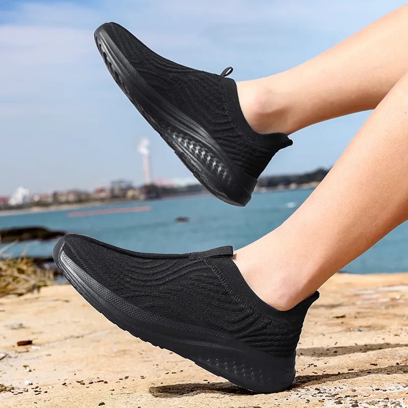 KEKAFU Slip Resistant, Abrasion Resistant, Lightweight Low Top Casual Shoes Unisex-1
