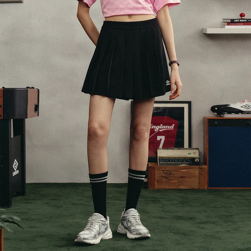 Umbro Casual Short Skirts Women's Gaze Black-2