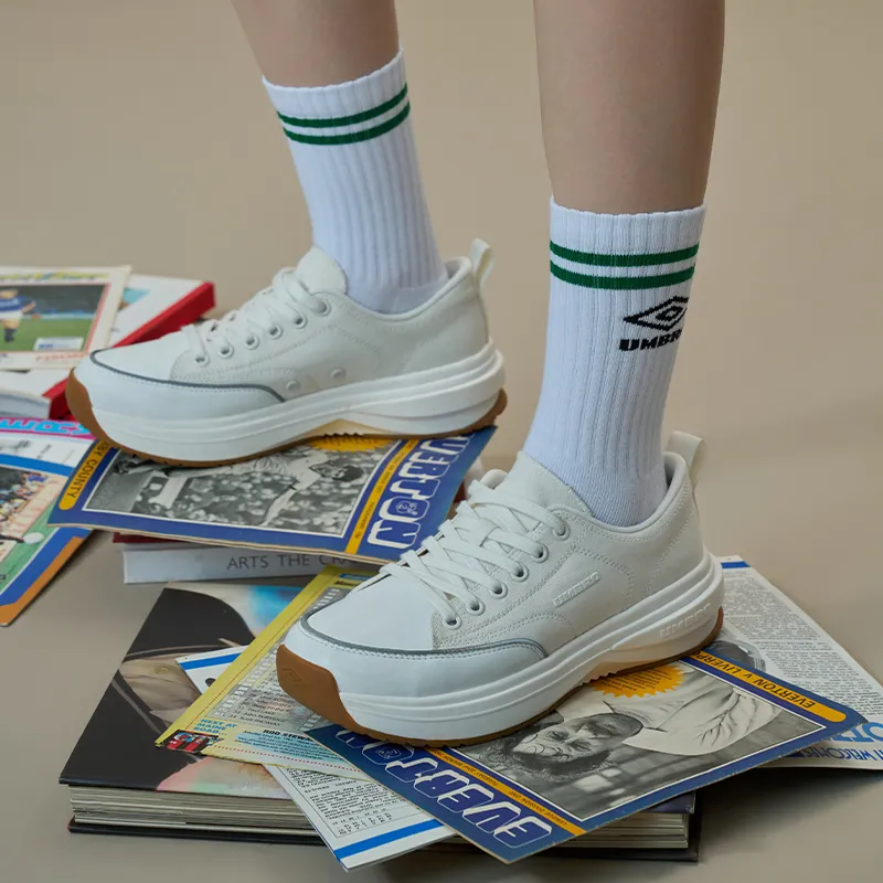 Umbro Canvas Shoes Unisex Low Top Black/Umbro White, Sage Blue/Ivory White, Ivory White/Umbro White, Orchid Purple/Tofu Yellow-22