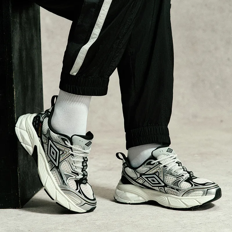 Umbro Anti-Slip Wear-Resistant Low-Top Casual Shoes Unisex Silver White-35